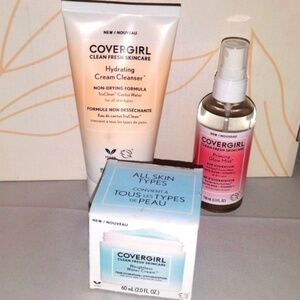 COVERGIRL Skincare Bundle - Cleanse, Moisturize and Prime